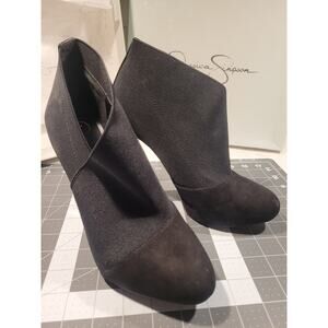 Jessica Simpson Black Suede pump/heel js-neesha